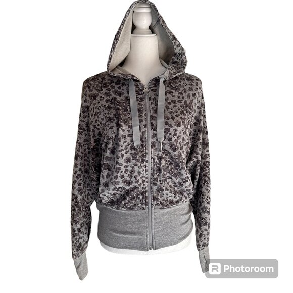 Athleta Sweaters - ATHLETA Women's Full zip Gray Leopard/Camo hoodie jacket Size S Hidden Pocket